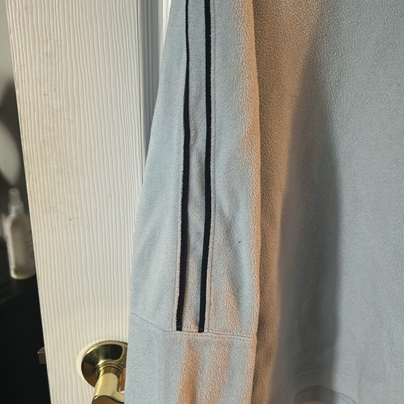 Nike sweatshirt - Picture 3 of 5